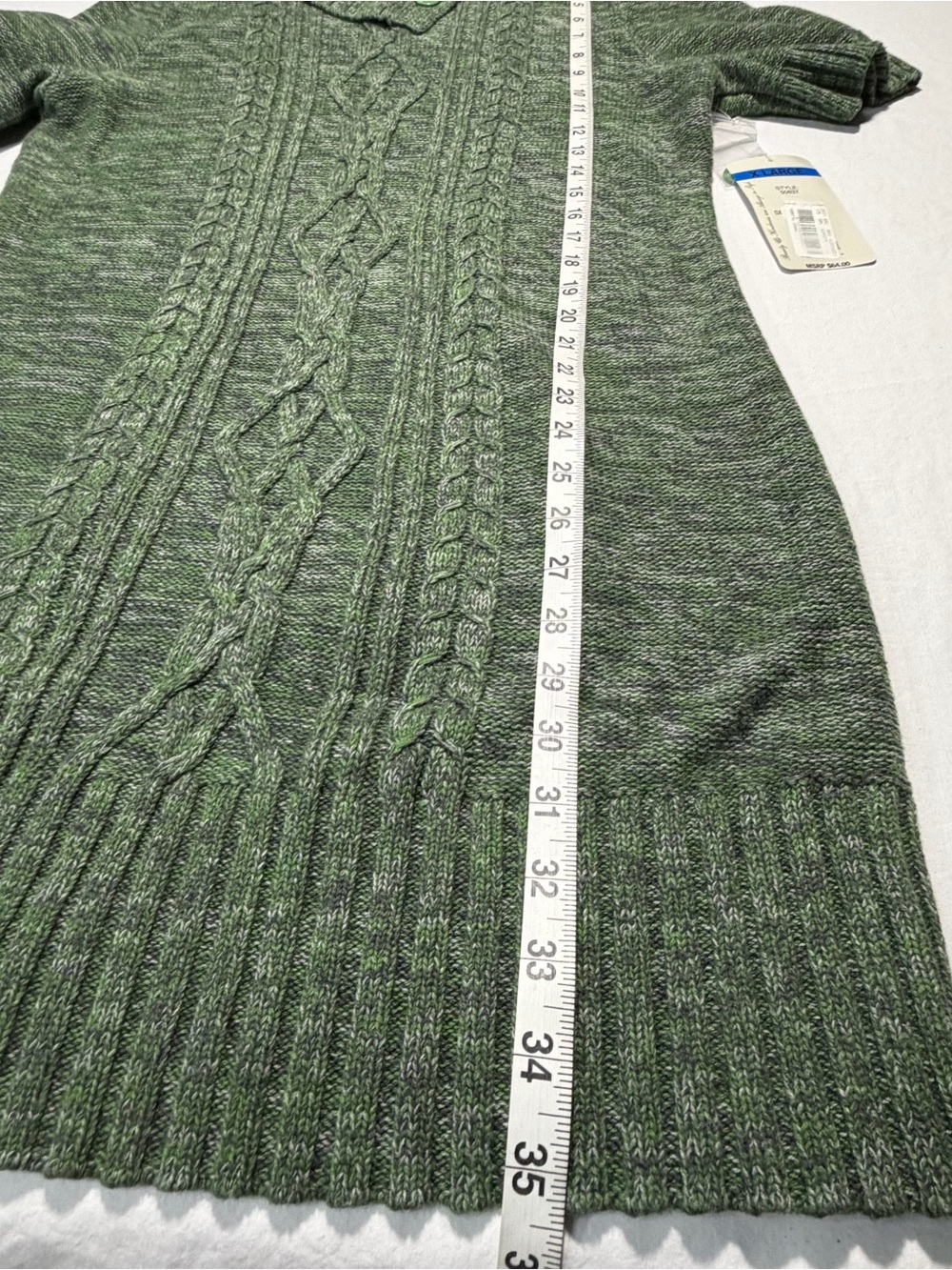Green Cable-Knit Short Sleeve Sweater Dress - Picture 3 of 7